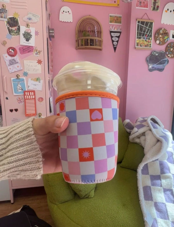 Floral Checkered Heart Coffee Sleeve - 1