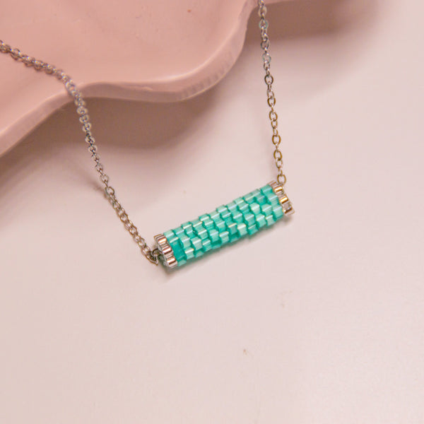 Iridescent Minimalist beaded Necklace - 9