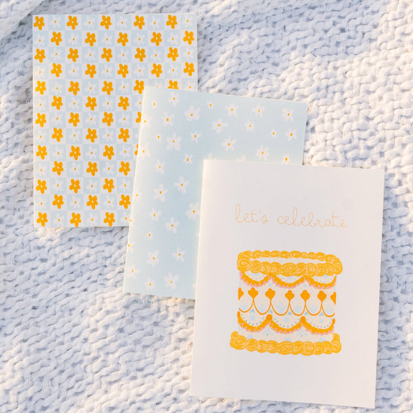 Daisies In Bloom! Checkered Greeting Card - 3