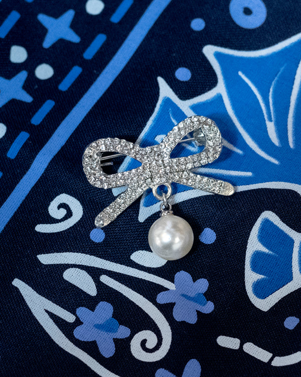 Bandana Brooch - Bow + Pearl