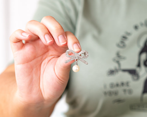 Bandana Brooch - Bow + Pearl