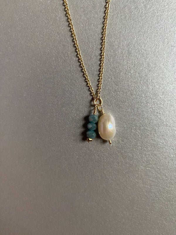 Elegant Dainty Pearl Pendant Chain Necklace - 4