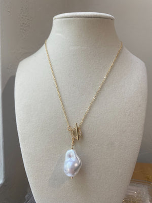 Elegant Dainty Pearl Pendant Chain Necklace - 1