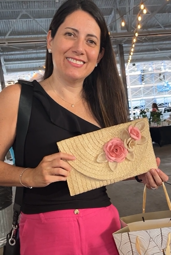 Trio Roses with leaves Clutch-Banana fiber. - 5