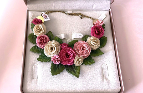 Multicolored Roses Bushes Necklace - Banana Fiber - 6