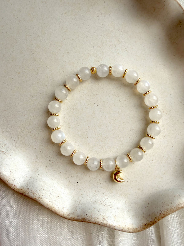 611fc05e3c4ce80992caae23_lunar-bracelet-moonstone-10_1786676181373.jpg
