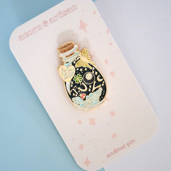 611fc05e3c4ce80992caae23_or-good-luck-bottle-pin-4_1790866475166.jpg