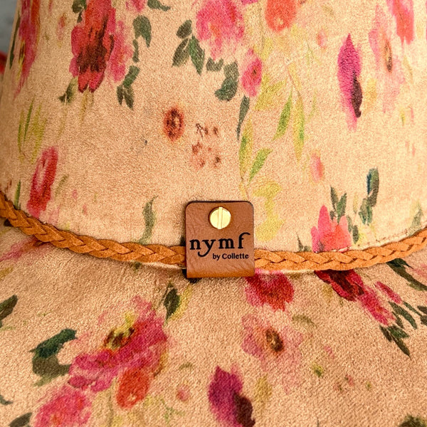 611fc05e3c4ce80992caae23_red-roses-tan-cattleman-back-detail_1786550505972.jpg