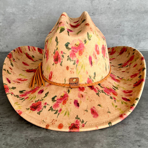611fc05e3c4ce80992caae23_red-roses-tan-cattleman-back_1786550505973.jpg