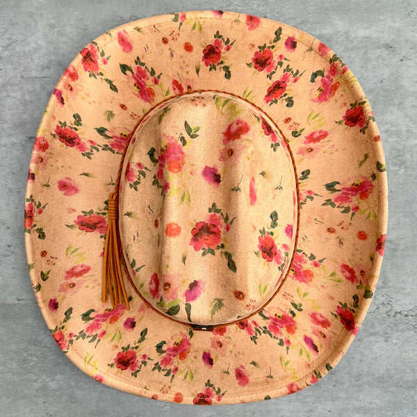 611fc05e3c4ce80992caae23_red-roses-tan-cattleman-top_1786550505973.jpg