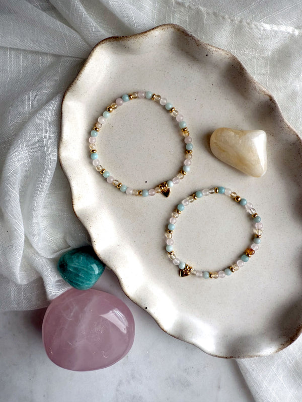 611fc05e3c4ce80992caae23_sisterhood-bracelet-rosequarz-citrine-amazonite-07_1762919024532.jpg