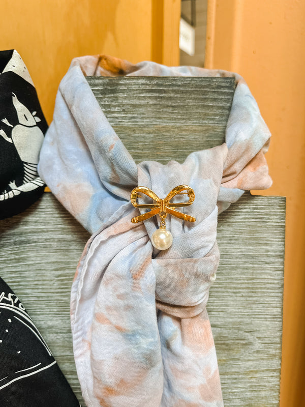 Bandana Brooch - Bow + Pearl