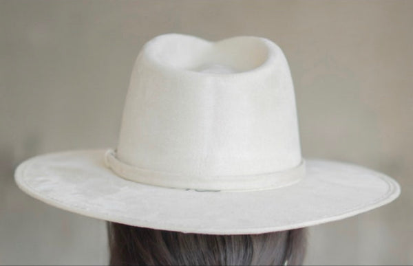 Explorer White Hat - 2